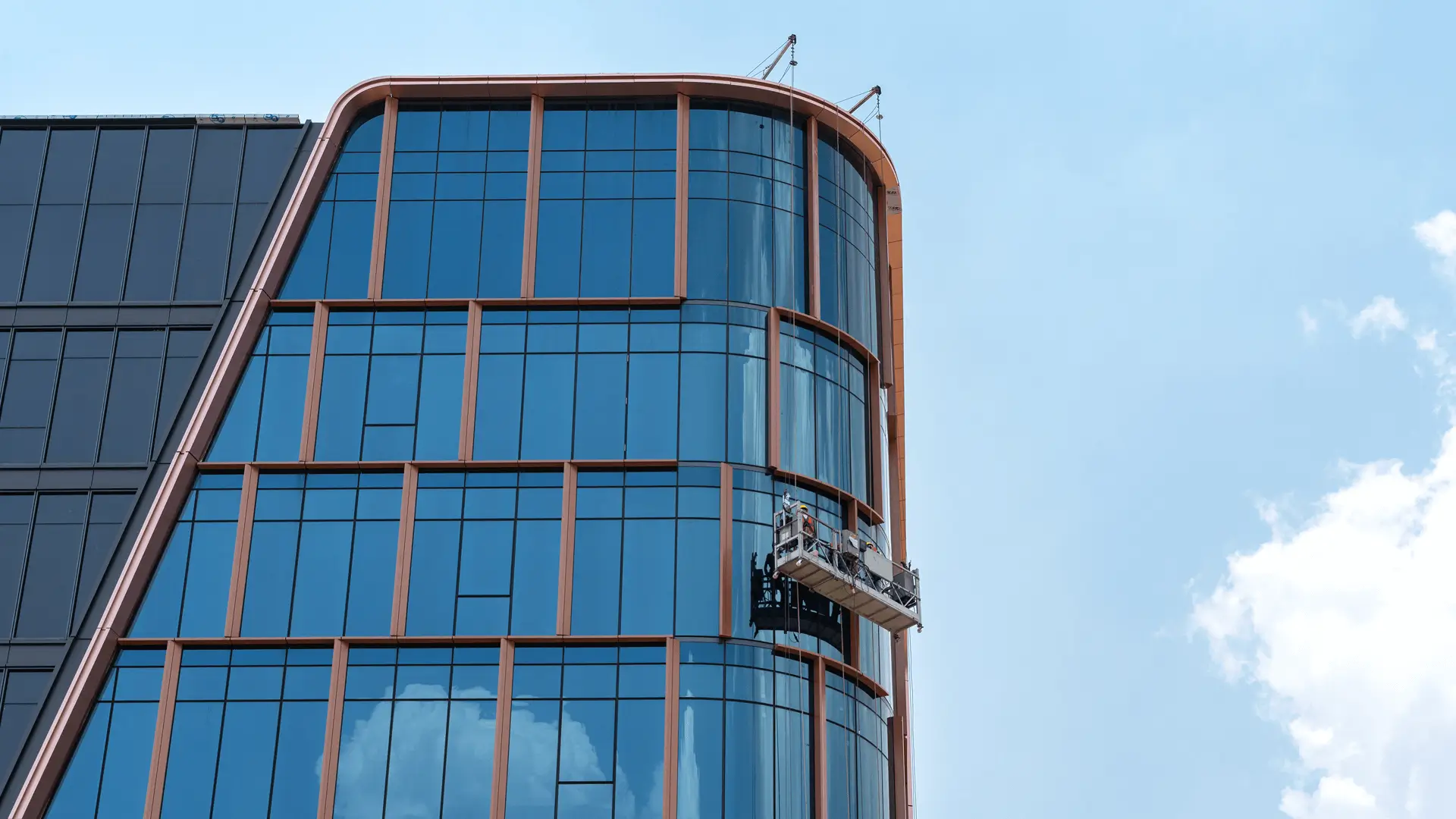 Facade construction progress of Bagmane Argon