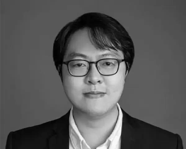 Max Chung - Associate